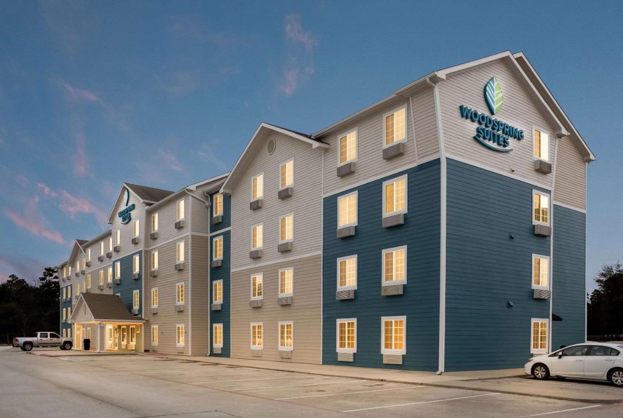 Woodspring 2* Conroe