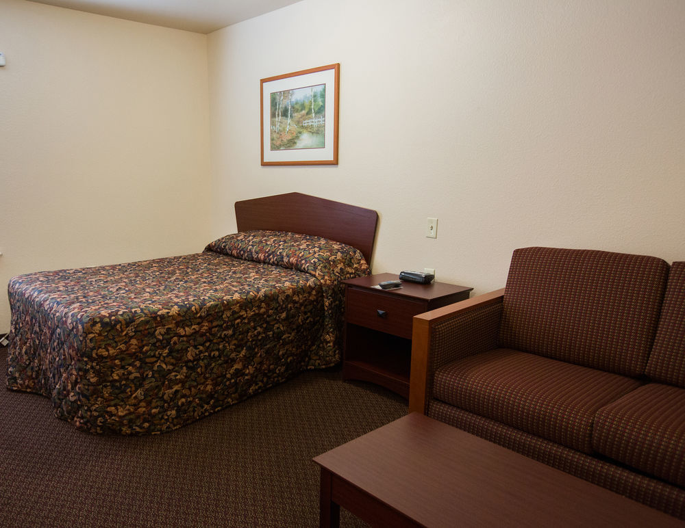 Woodspring Hotel 2*